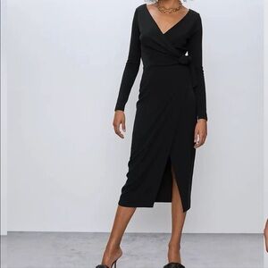 Aritzia Babaton Gaudi Wrap Dress